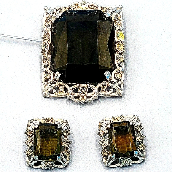 Sarah Coventry 1960's Set - Picture 3 of 15